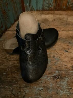 Black Birkenstock Boston Slip-On Leather Clogs 37